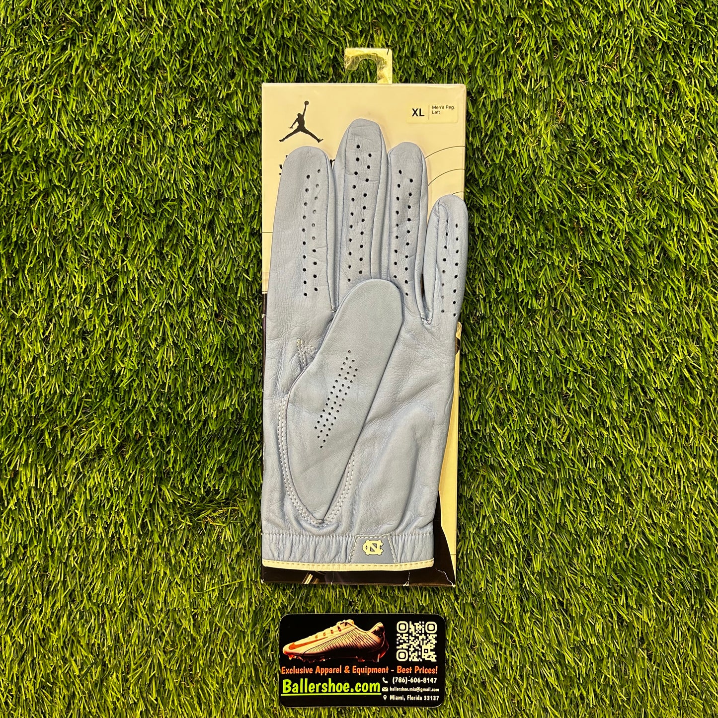 Nike Jordan Team Issue North Carolina Tarheels Tour Golf Glove
