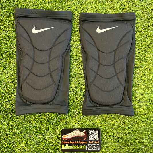 Nike Pro Hyperstrong Padded Shin Sleeves