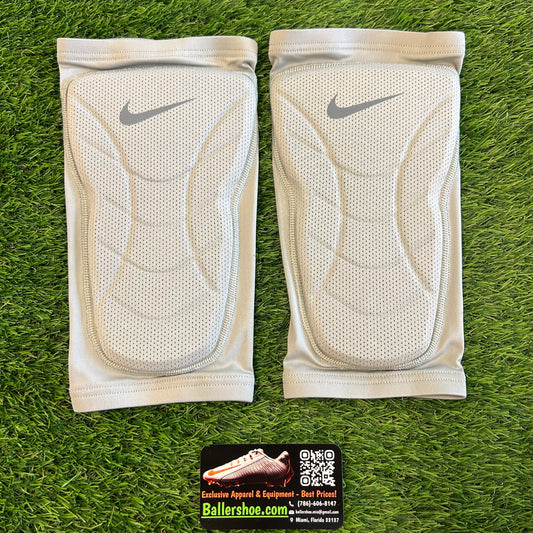 Nike Pro Hyperstrong Padded Shin Sleeves