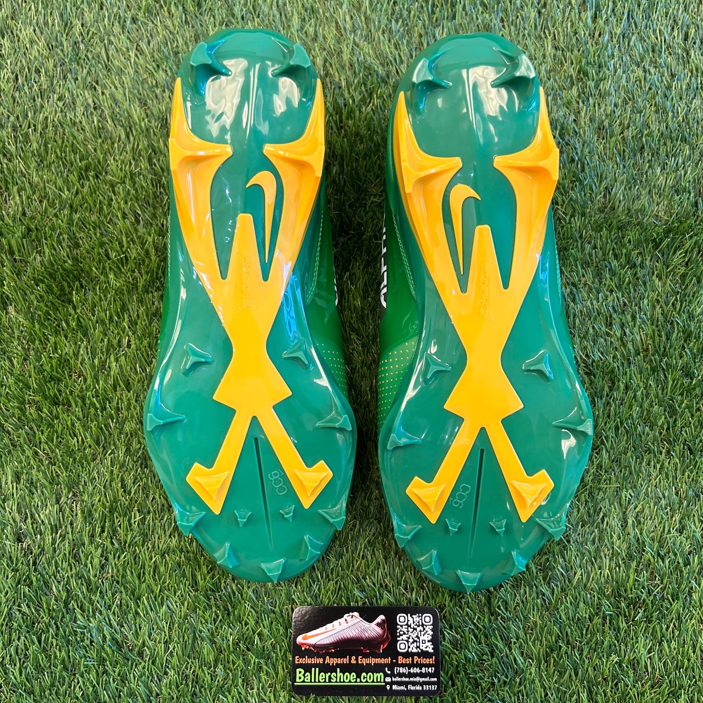 Nike Team Issue Oregon Ducks "Mighty Oregon" Alpha Menace Pro 4