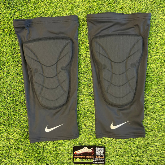 Nike Pro Hyperstrong Padded Knee Sleeves