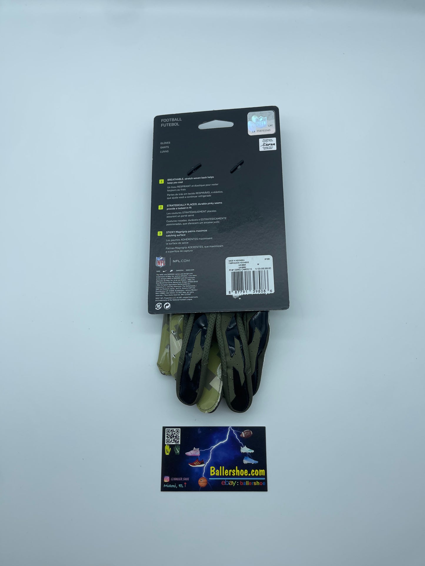 Nike NFL Vapor Jet 6.0 "Salute to Service" Camo Football Gloves