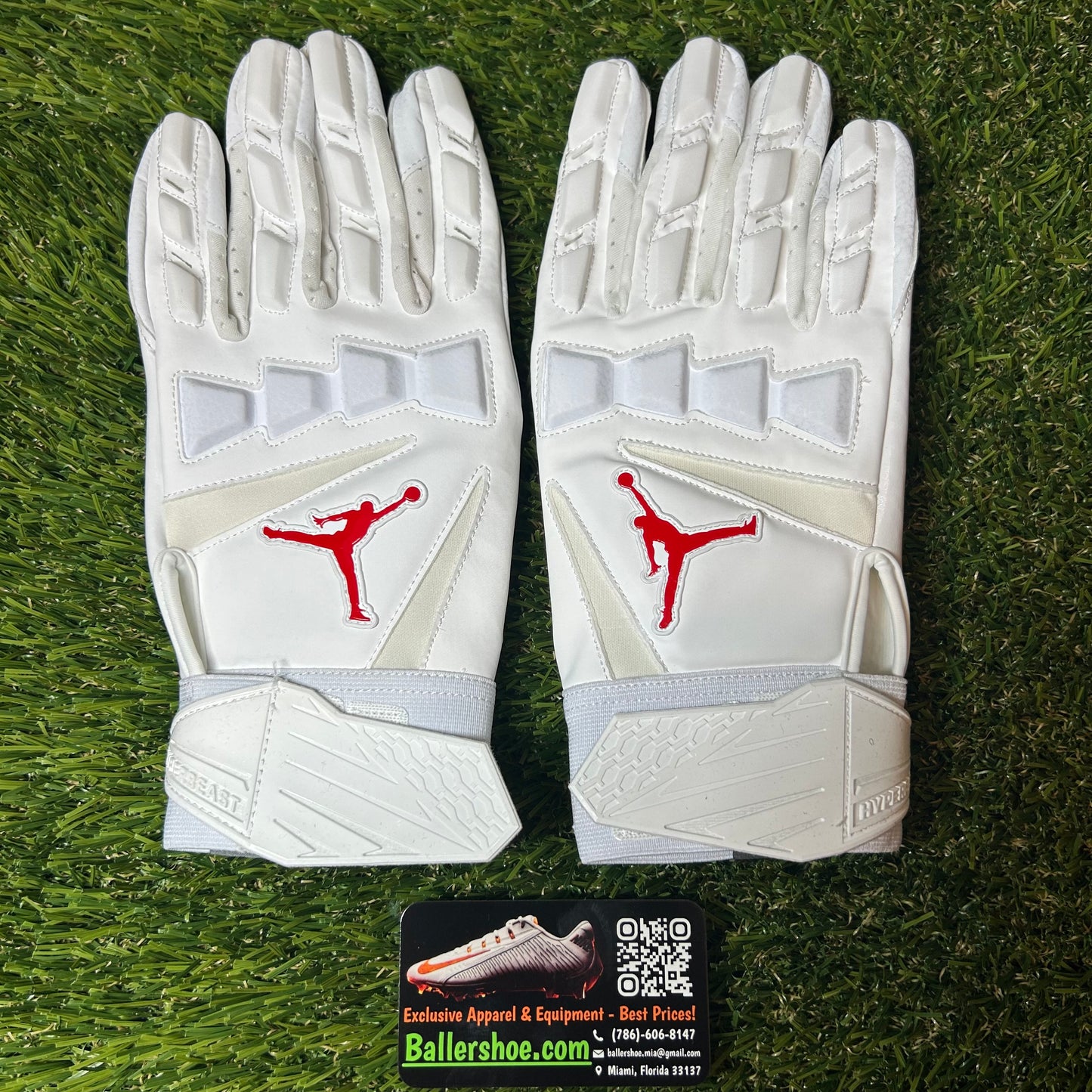 Nike Jordan Team Issue Houston Cougars Hyperbeast 2.0 Hydragrip Padded Football Gloves