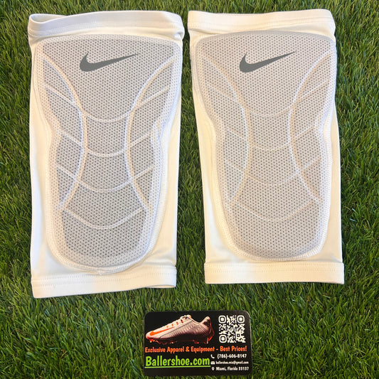 Nike Pro Hyperstrong Padded Shin Sleeves