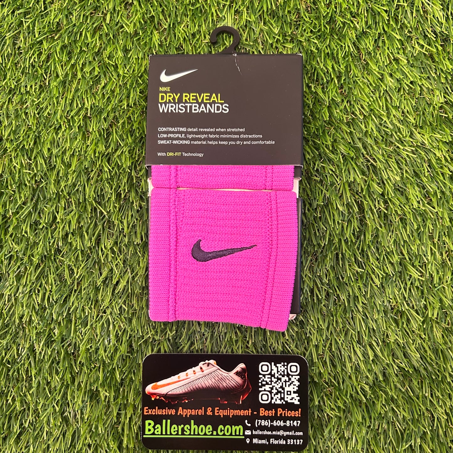 Nike Dry Reveal Wristbands