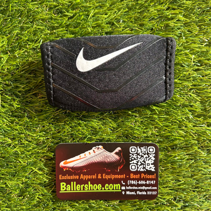 Nike Team Issue Dri-Fit Chin Shield 3.0