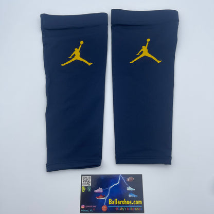 Nike Jordan Team Issue Michigan Wolverines Pro Dri-Fit Shivers