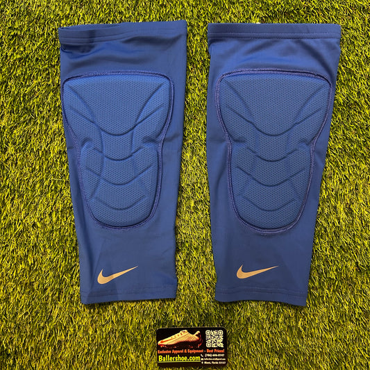 Nike Pro Hyperstrong Padded Knee Sleeves