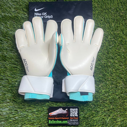 Nike GK Vapor Grip 3 Goalkeeper Soccer Gloves