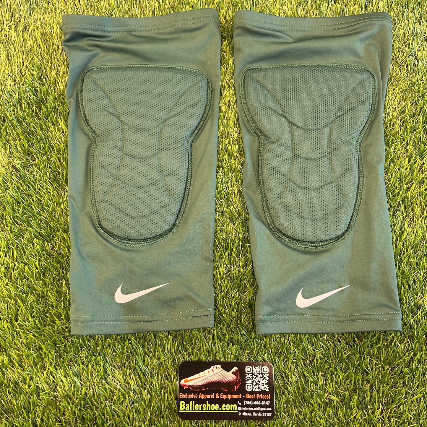 Nike Pro Hyperstrong Padded Knee Sleeves