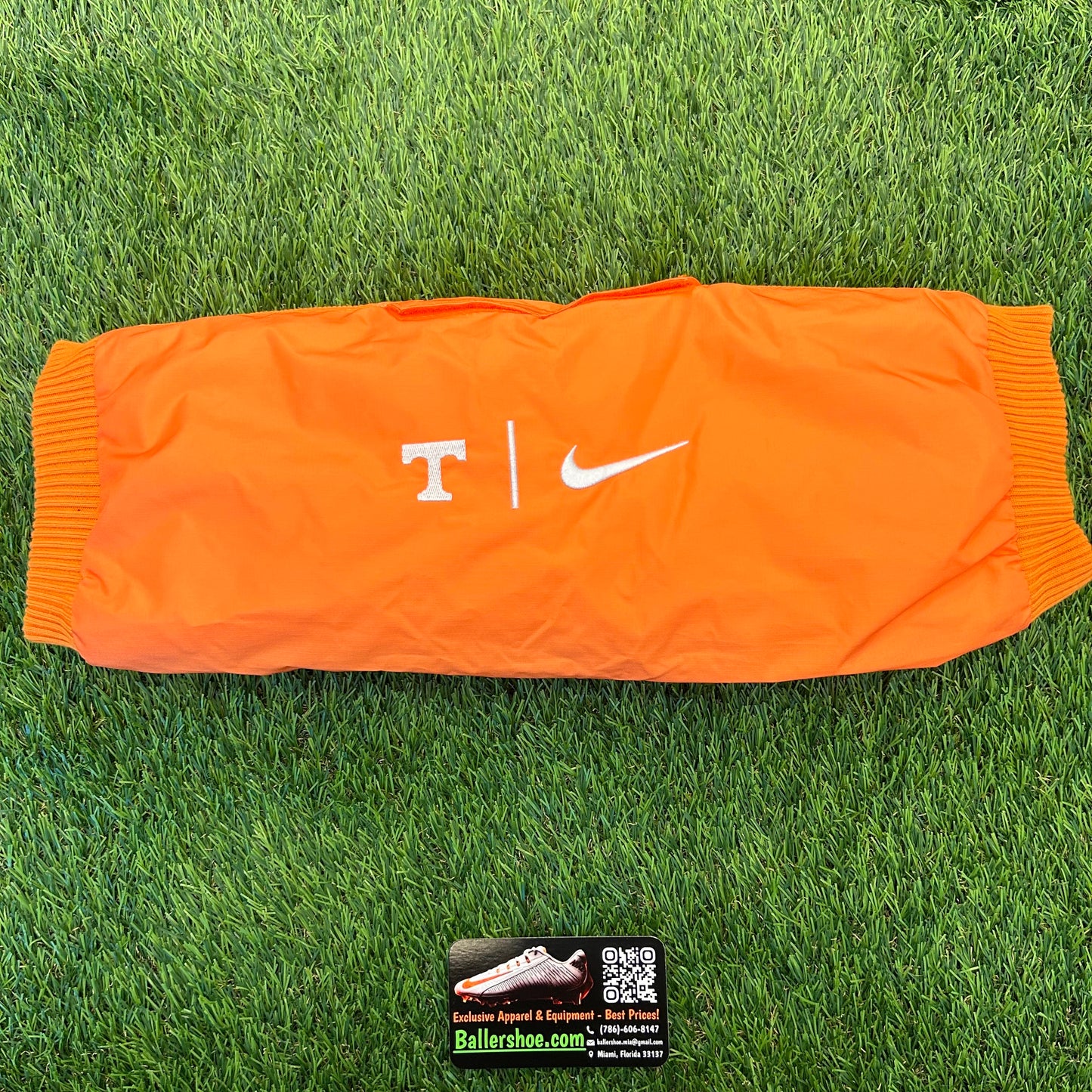 Nike Team Issue Tennessee Volunteers Pro Hyperwarm Handwarmer