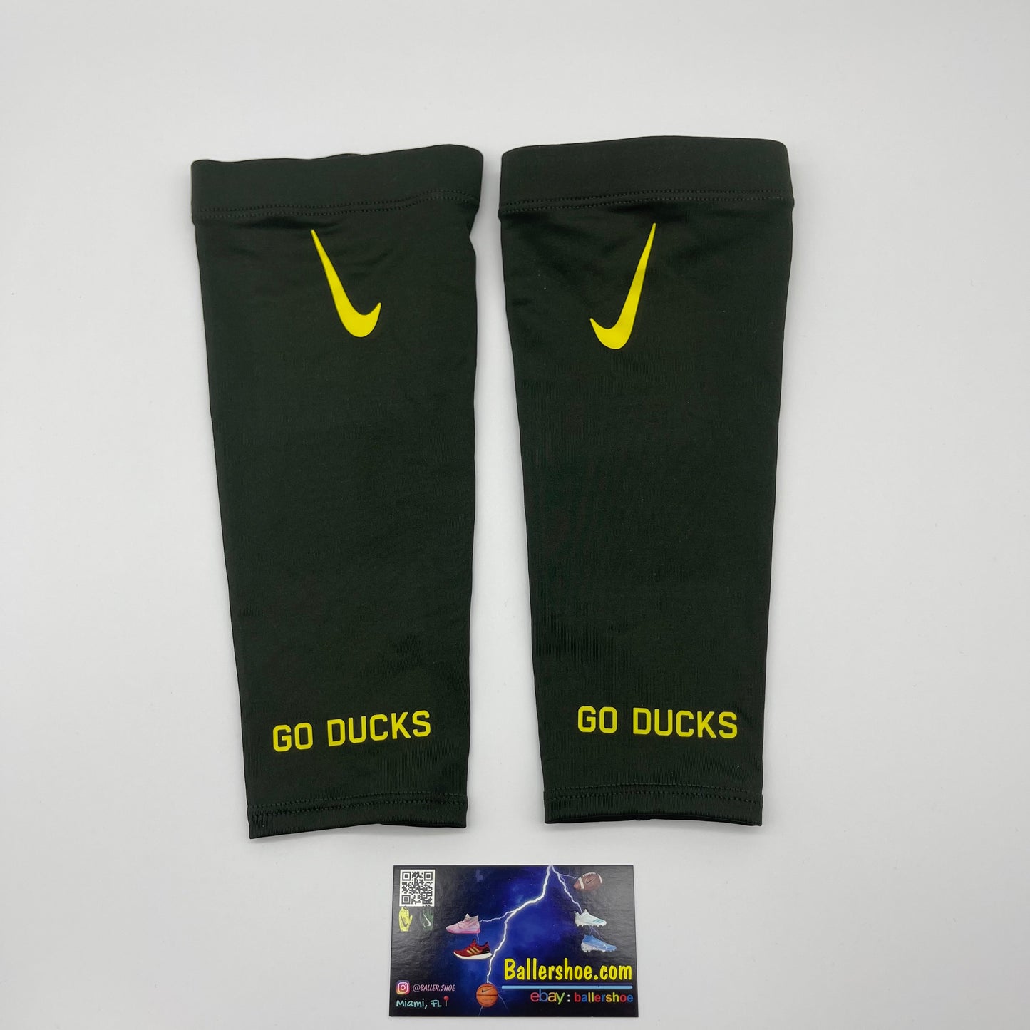 Nike Team Issue Oregon Ducks Pro Dri-Fit Shivers