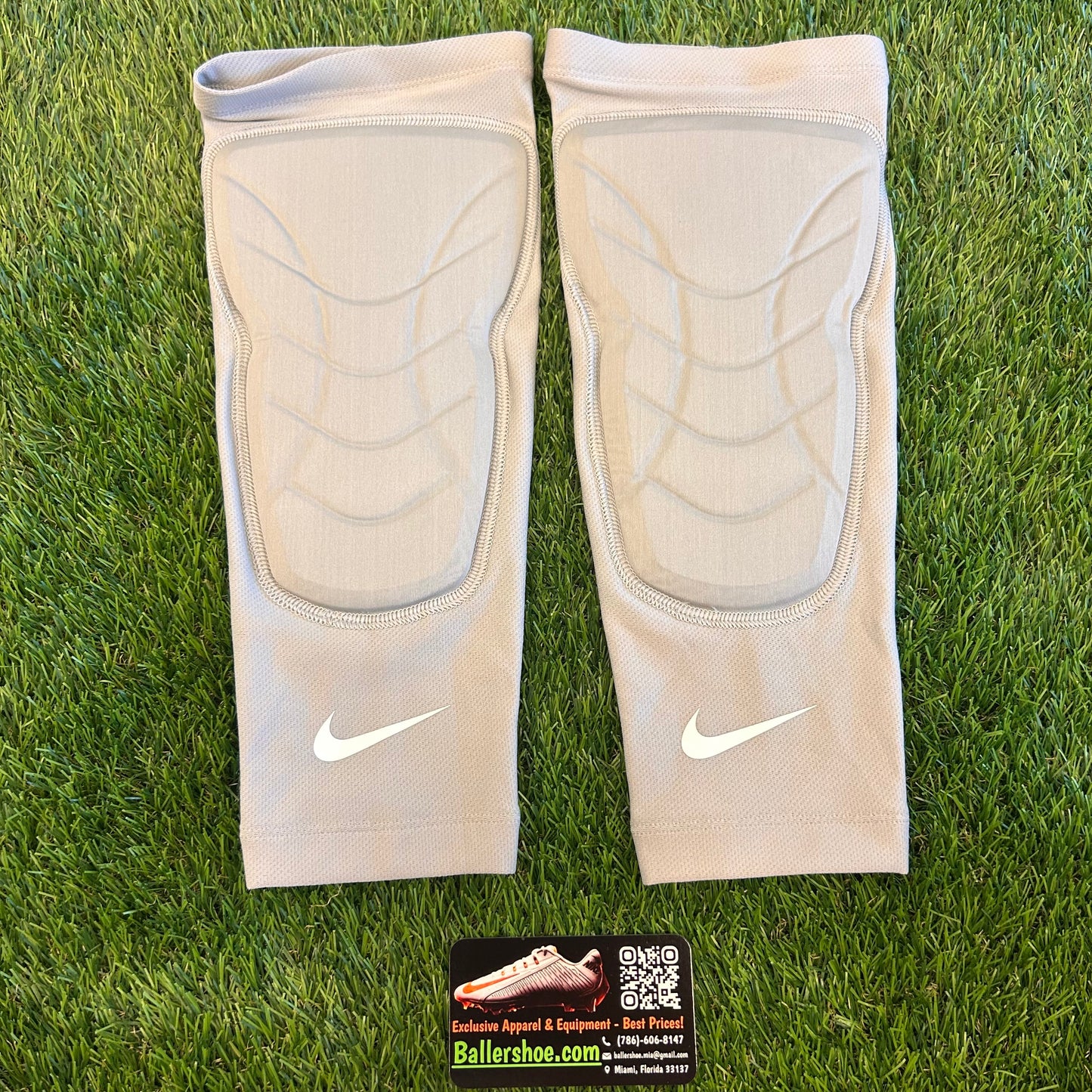 Nike Pro Hyperstrong Padded Knee Sleeves
