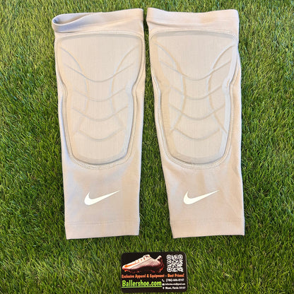 Nike Pro Hyperstrong Padded Knee Sleeves