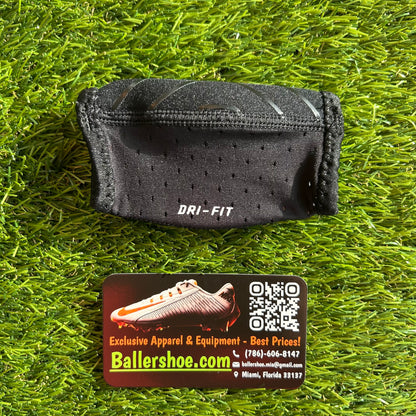 Nike Team Issue Dri-Fit Chin Shield 3.0