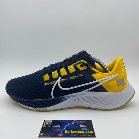 Nike Air Zoom Pegasus 38 Michigan Wolverines Shoes