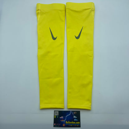 Nike Team Issue Oregon Ducks Pro Dri-Fit Sleeves