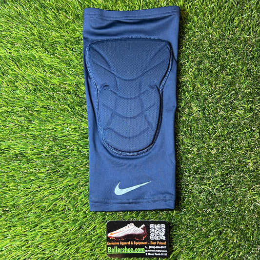 Nike Pro Hyperstrong Padded Knee Sleeve