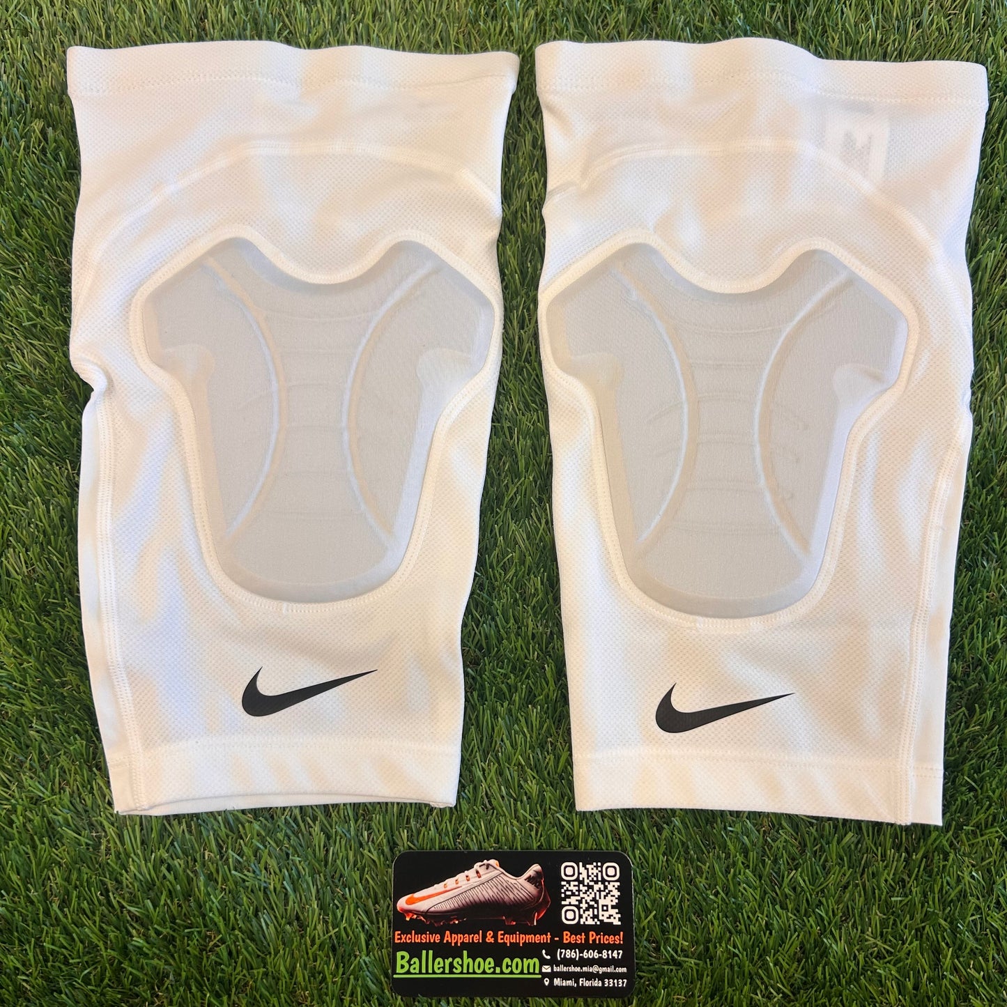 Nike Pro Hyperstrong Padded Knee Sleeves