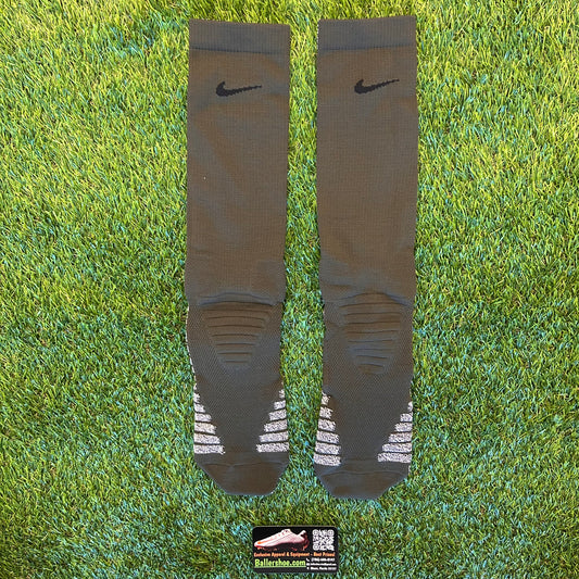 Nike Team Issue Oregon Ducks Vapor Grip Socks