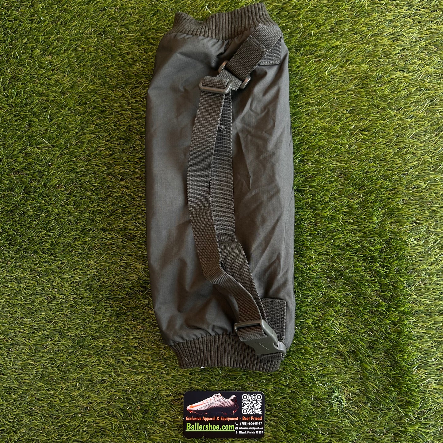 Nike Team Issue Oregon Ducks Pro Hyperwarm Handwarmer