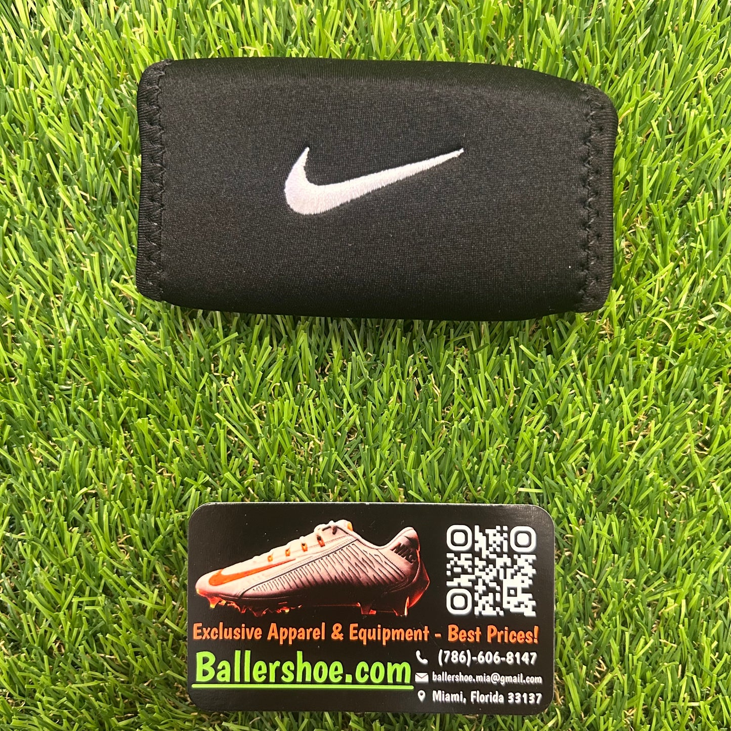 Nike Dri-Fit Chin Shield 2.0