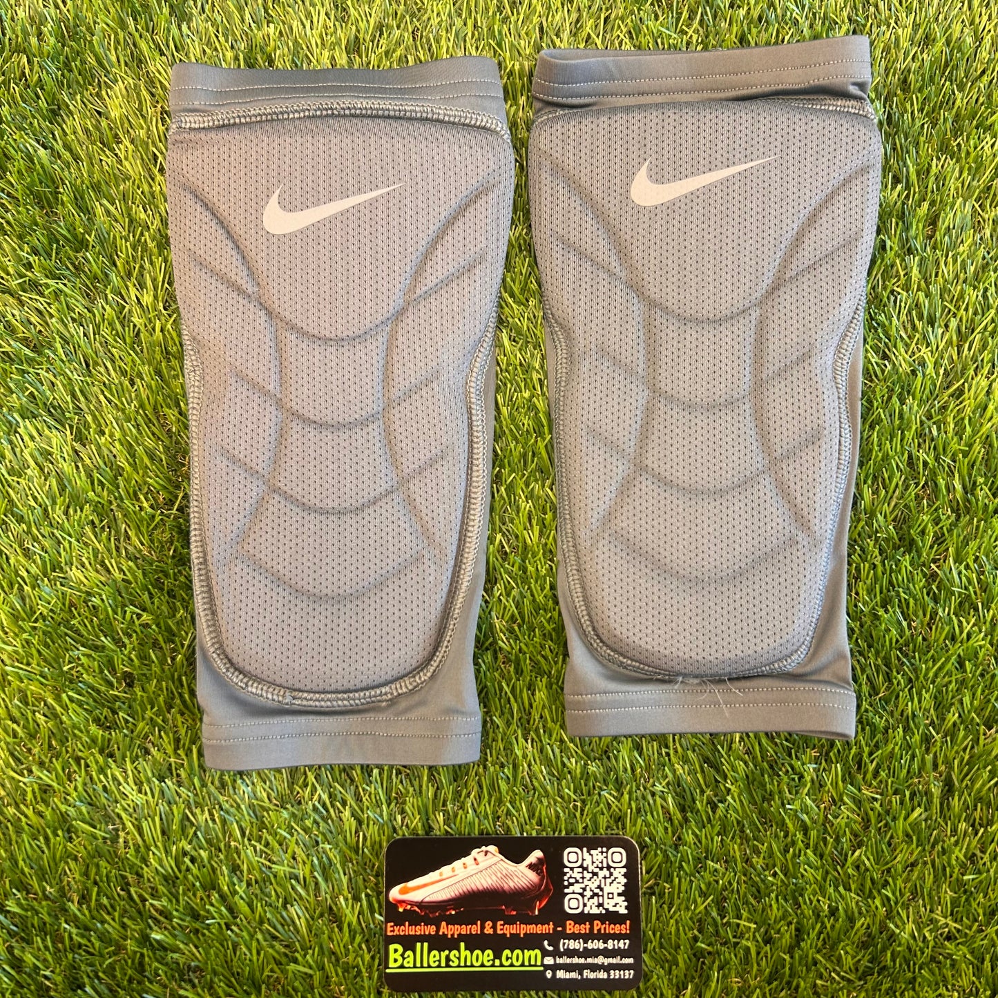 Nike Pro Hyperstrong Padded Shin Sleeves