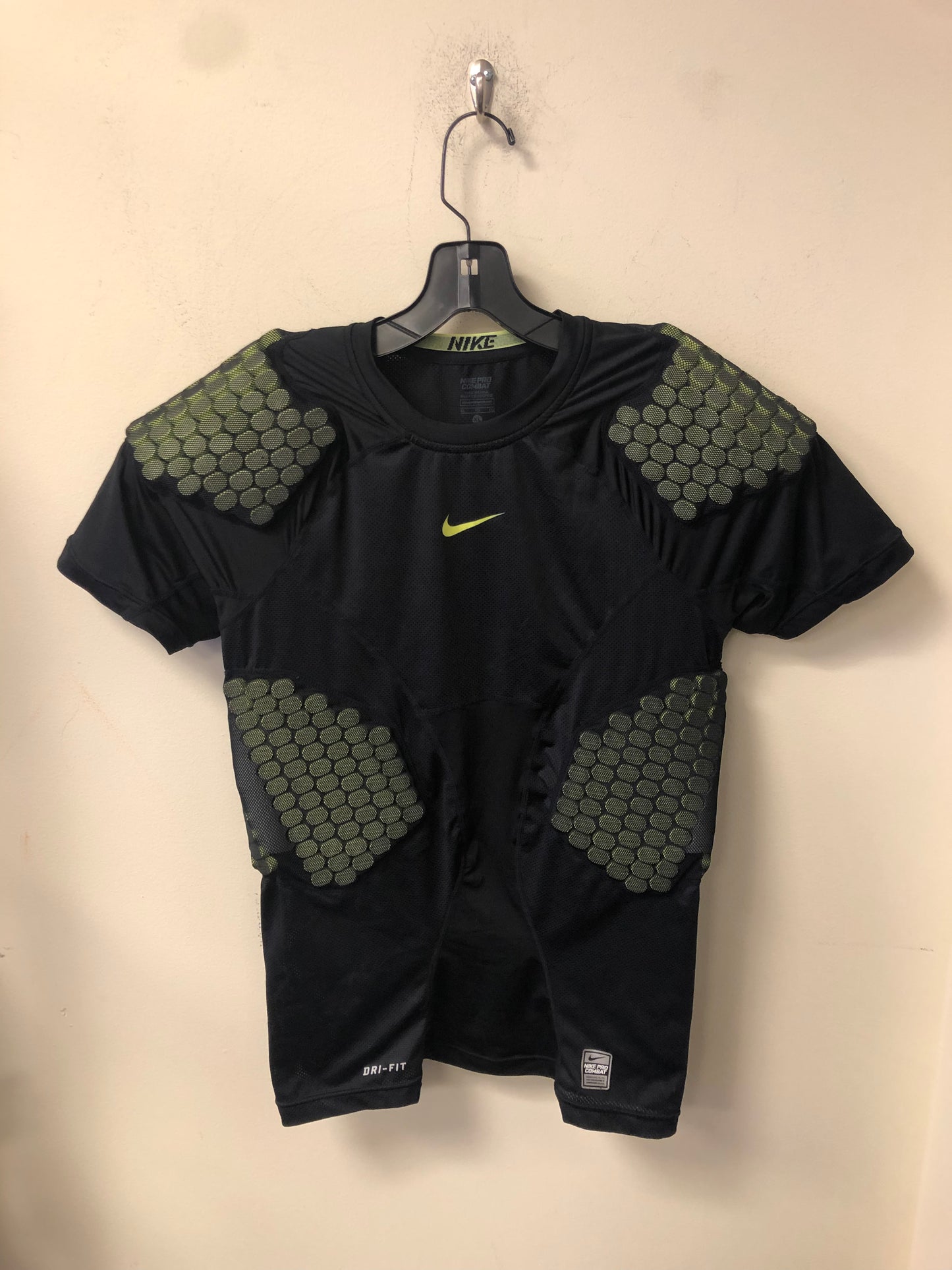 Nike Pro Combat Dri-Fit 4-Pad Shirt