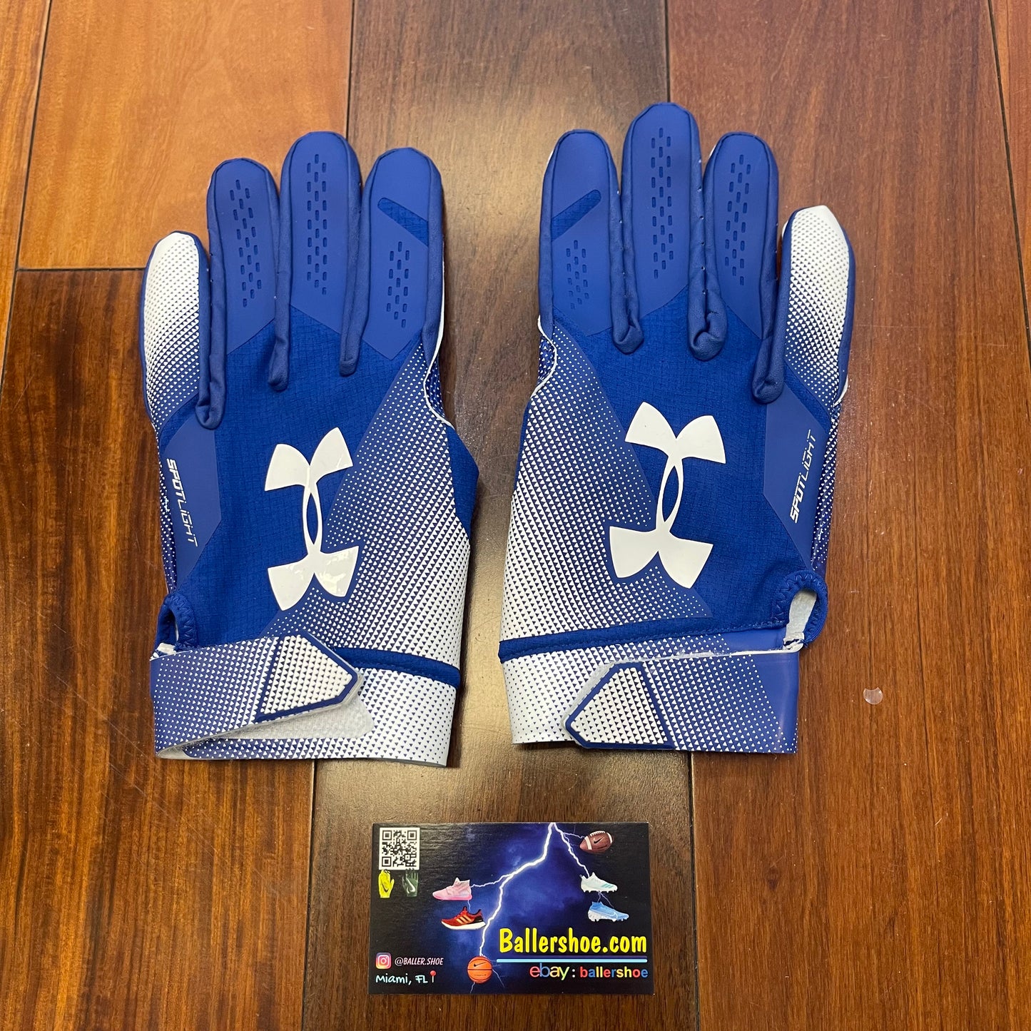 Under Armour NFL Spotlight Football Gloves