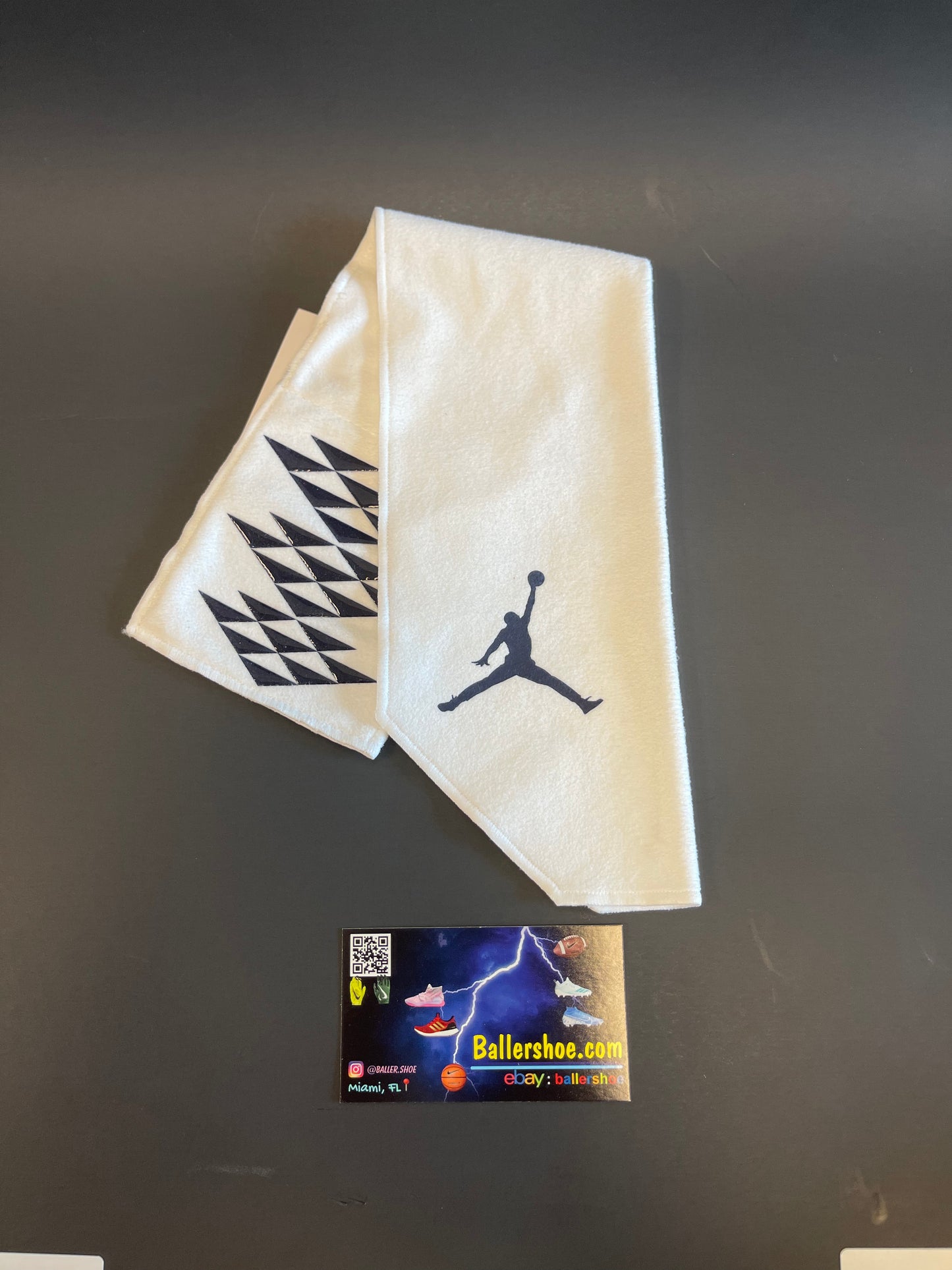 Nike Jordan Team Issue Michigan Wolverines Microfiber Football Towel