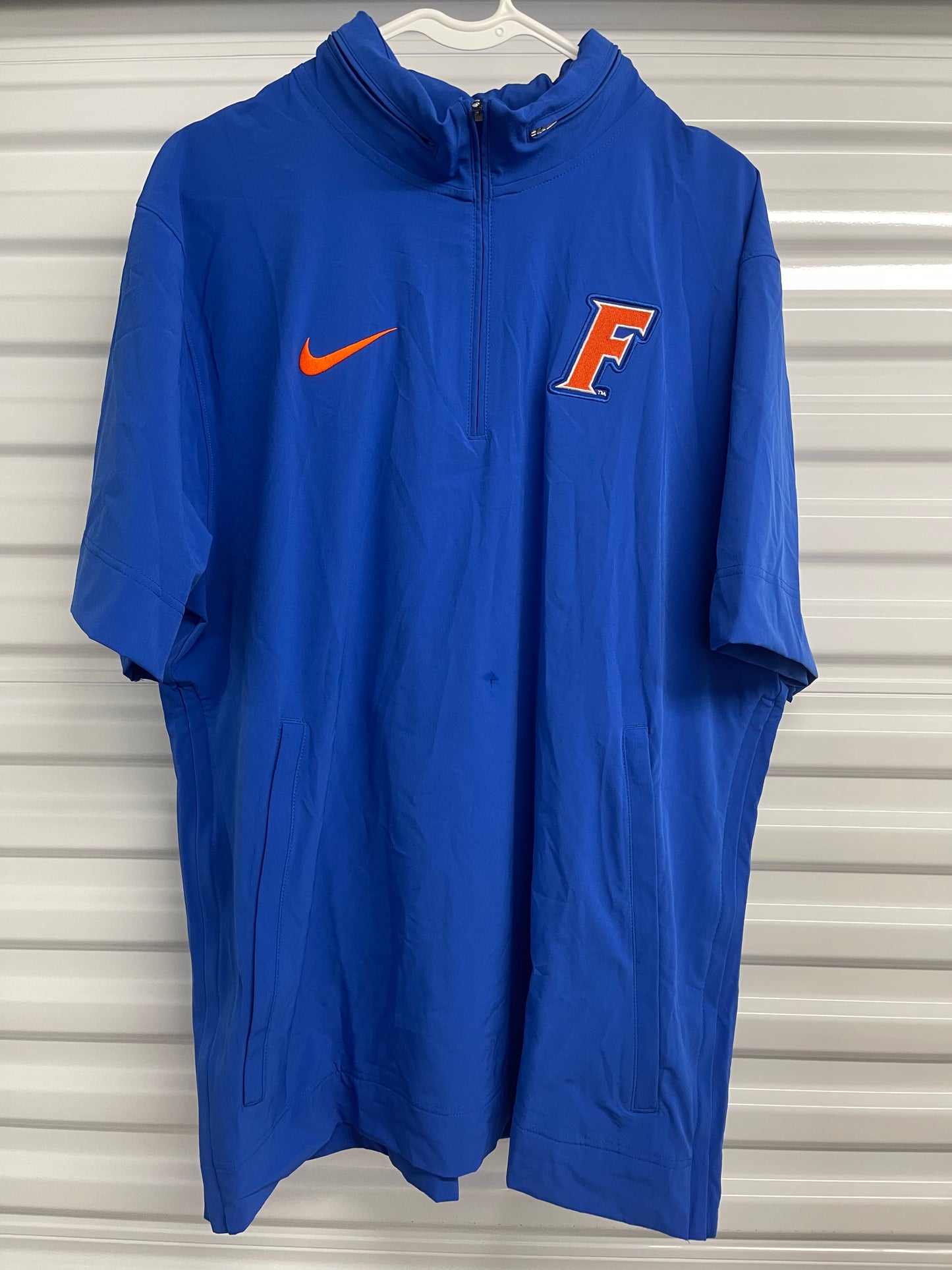 Nike On-Field Florida Gators Lightweight 1/2 Zip Coaches Hooded Jacket